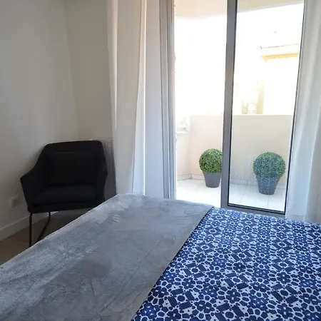 4 Personnes Avec Parking Le Port Apartment